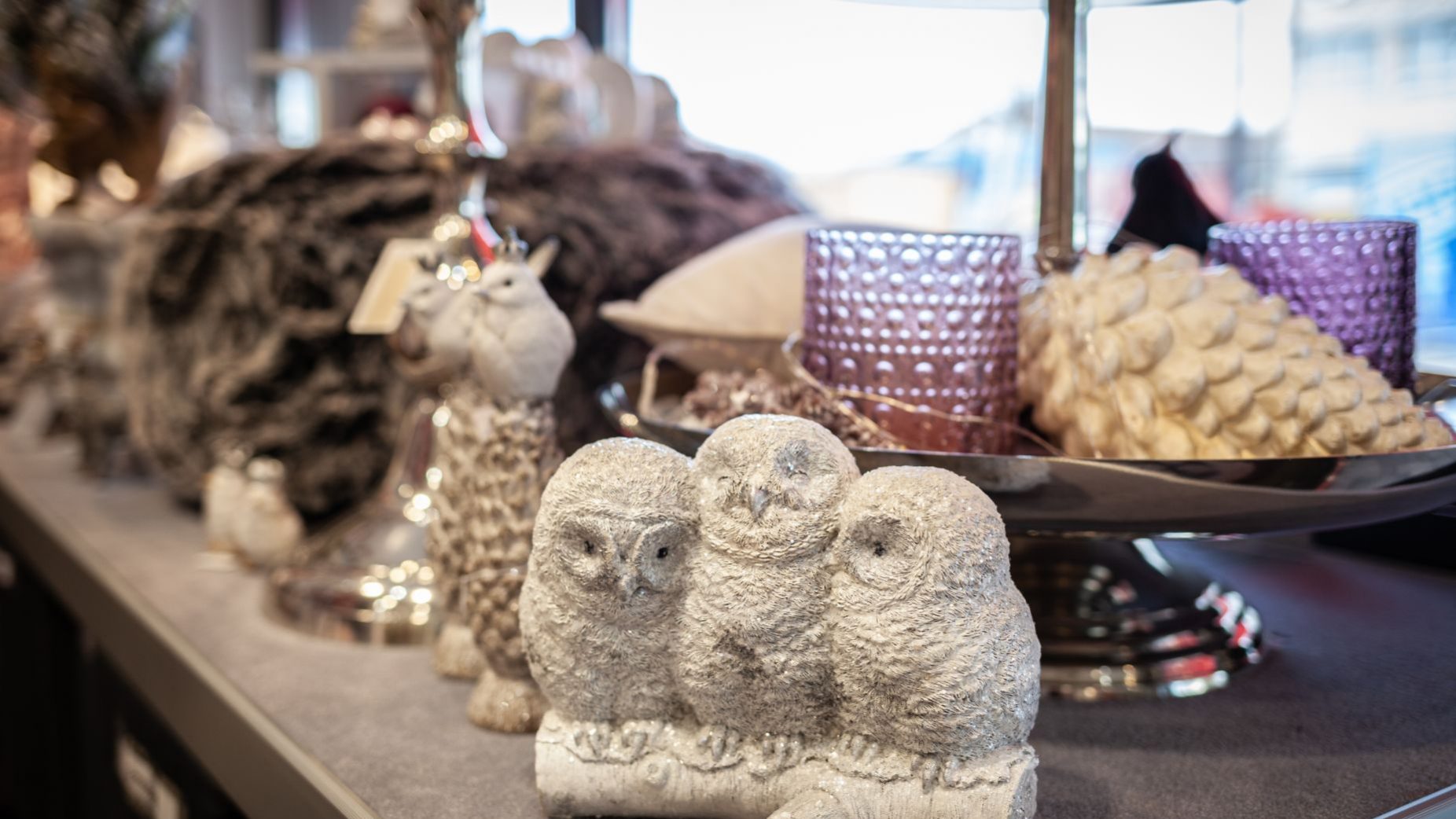 Eulen Figuren bei Ege Raum & Design Mühldorf