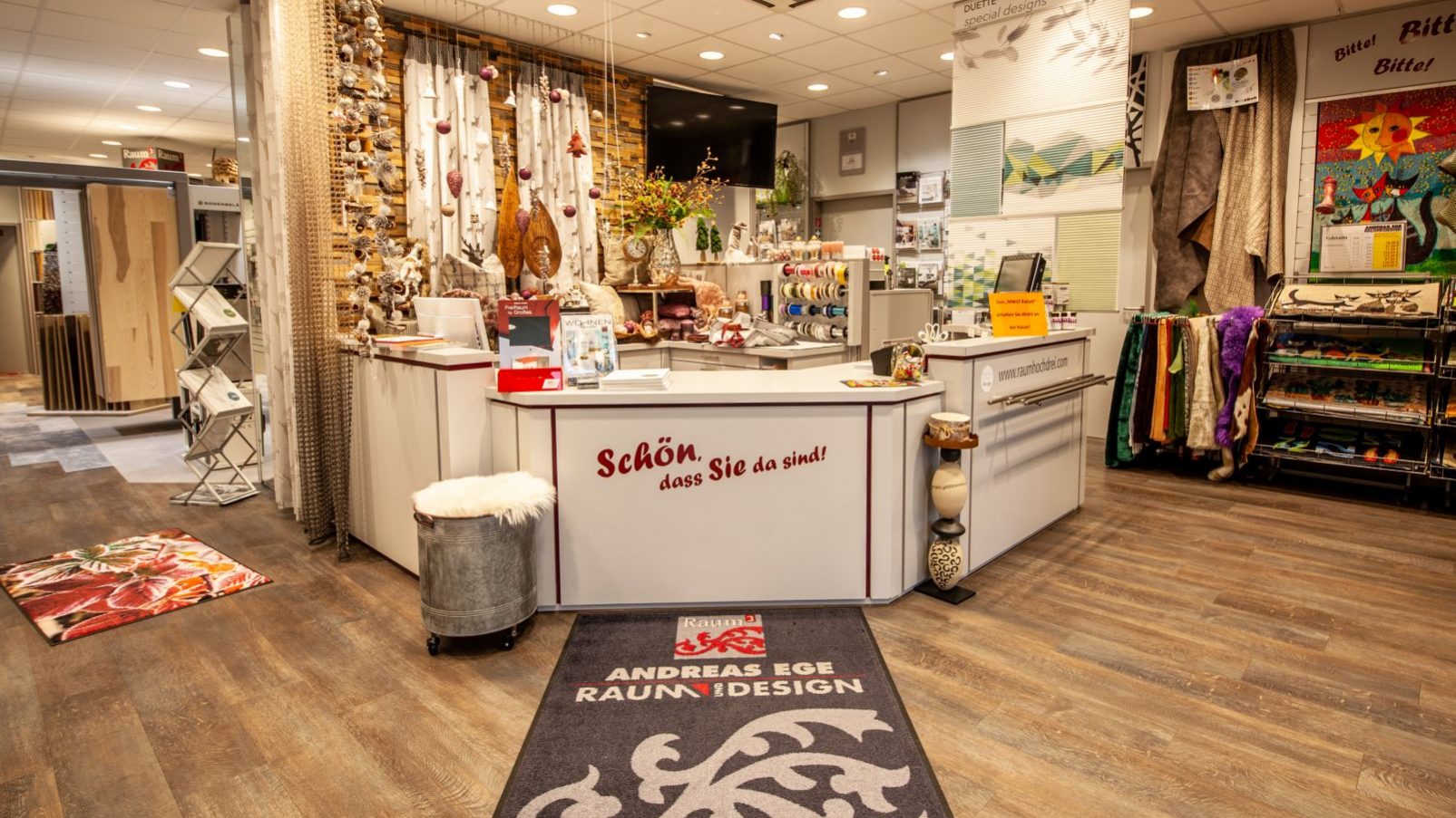 Eingangsbereich Dekoration bei Ege Raum & Design Mühldorf